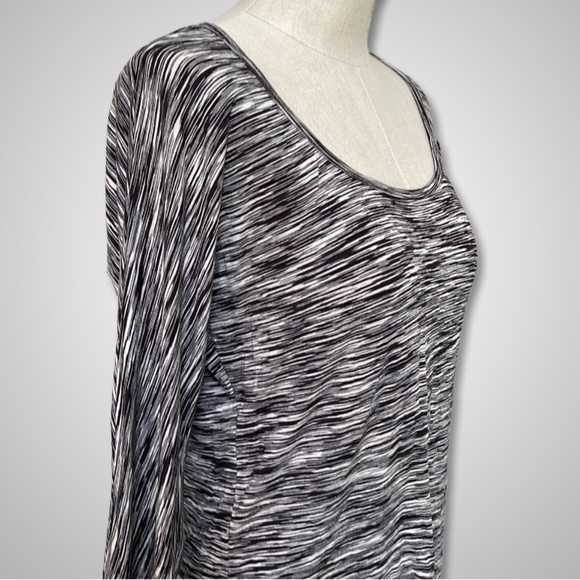 { Trina Turk } - Abstract Stripe Shirt - Picture 3 of 4